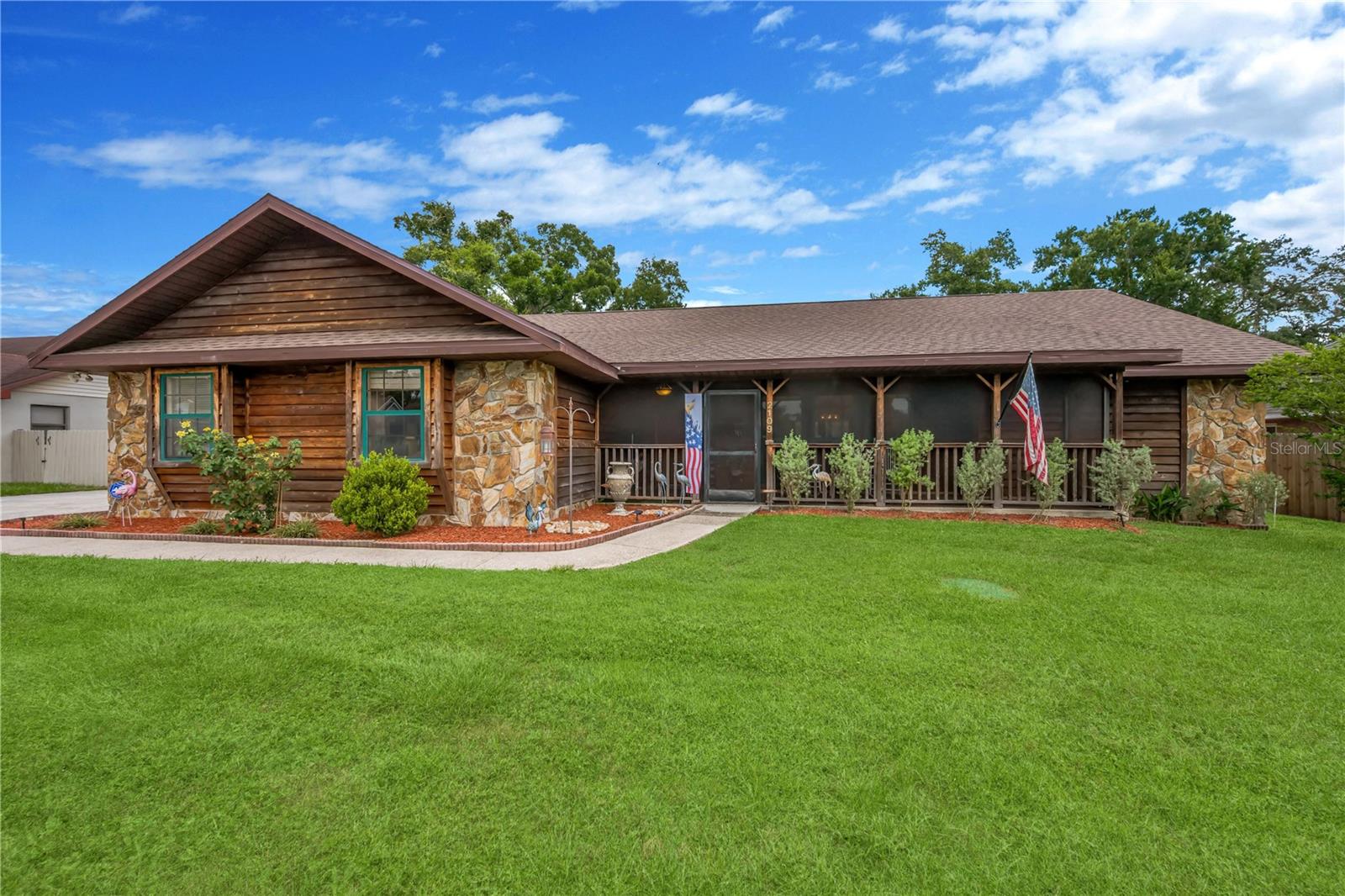Photo of 2109 WHEELER OAKS DRIVE BRANDON FL 33510