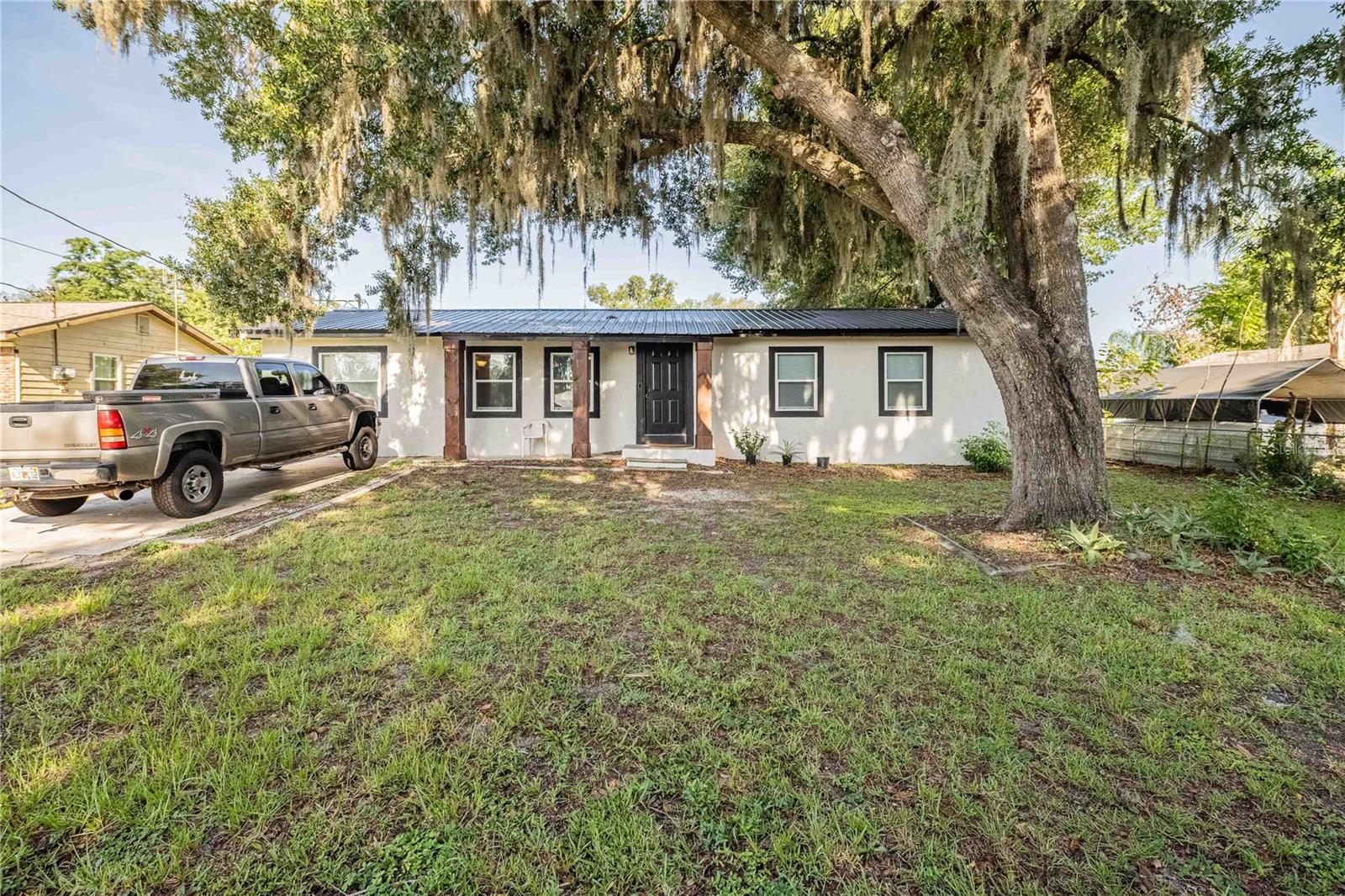 Photo of 801 N CLERMONT AVENUE FORT MEADE FL 33841