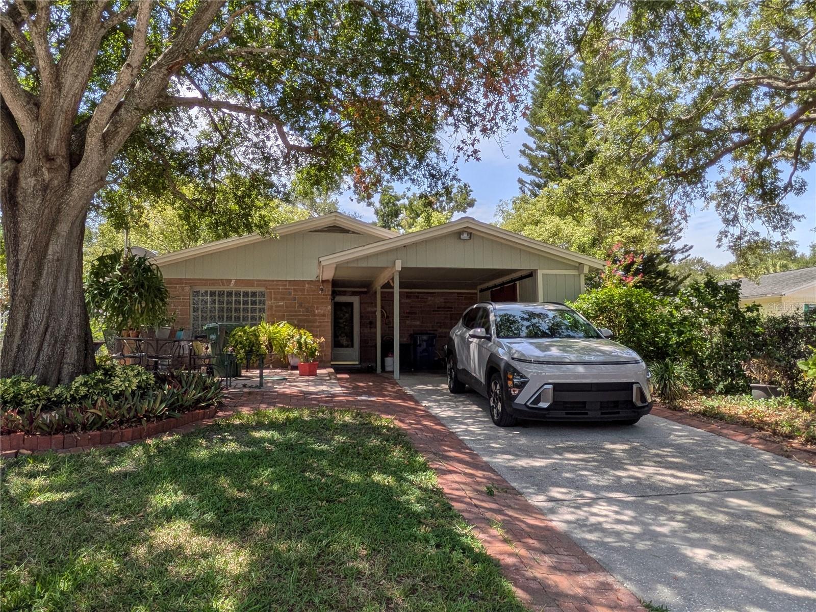 Photo of 2840 W SHELTON AVENUE TAMPA FL 33611