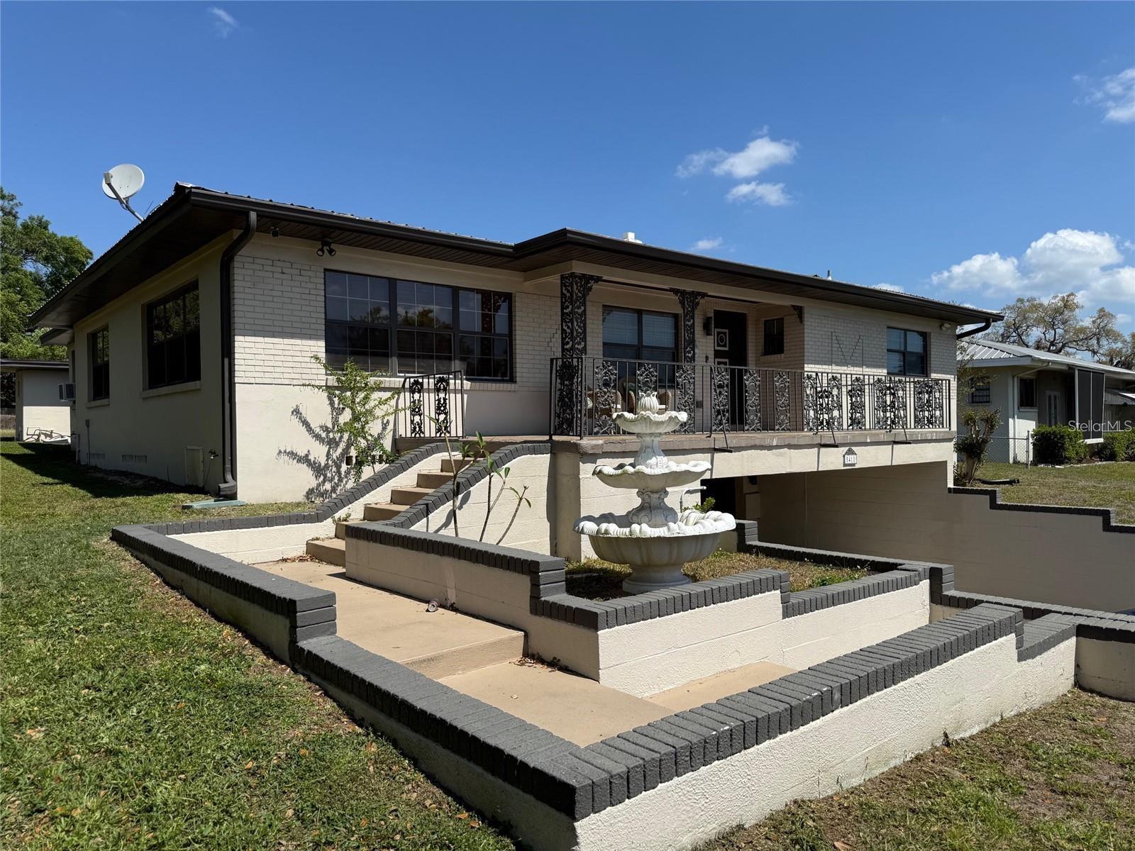 Photo of 5418 RIVERHILLS DRIVE TEMPLE TERRACE FL 33617