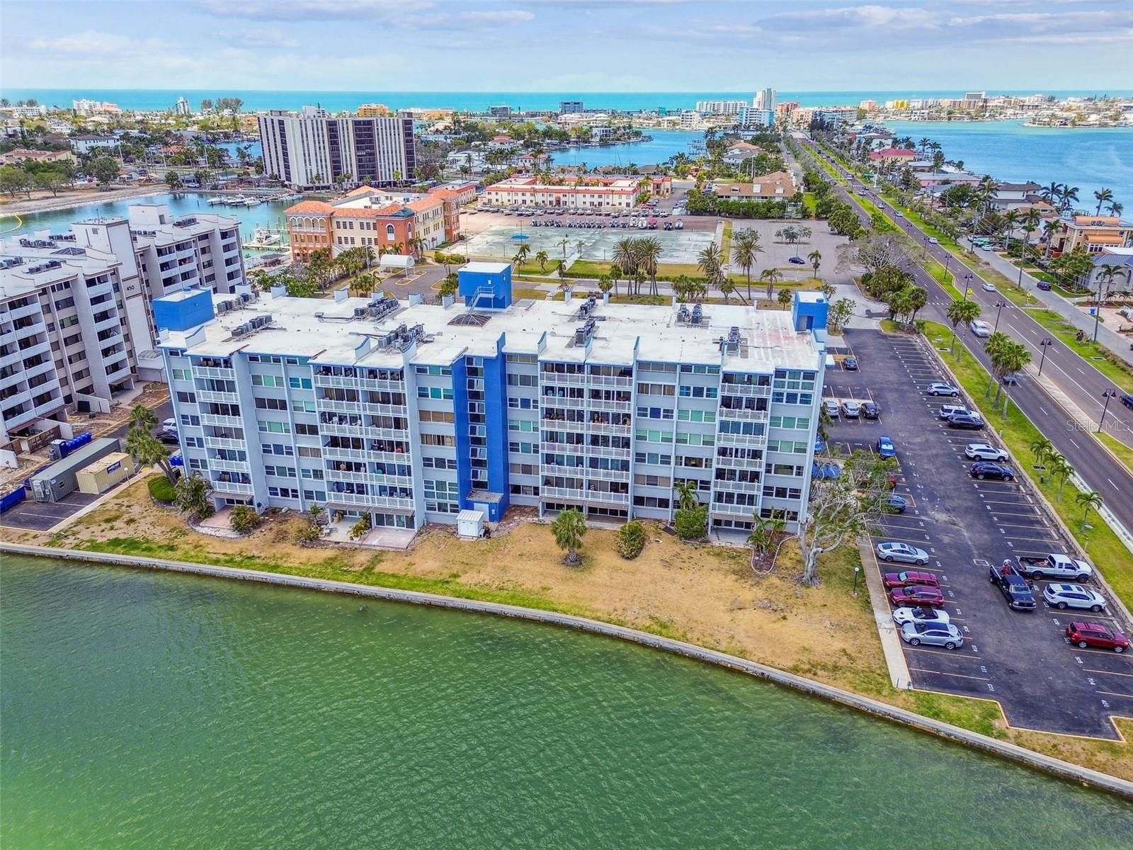Photo of 500 TREASURE ISLAND CAUSEWAY #607 ST PETERSBURG FL 33706