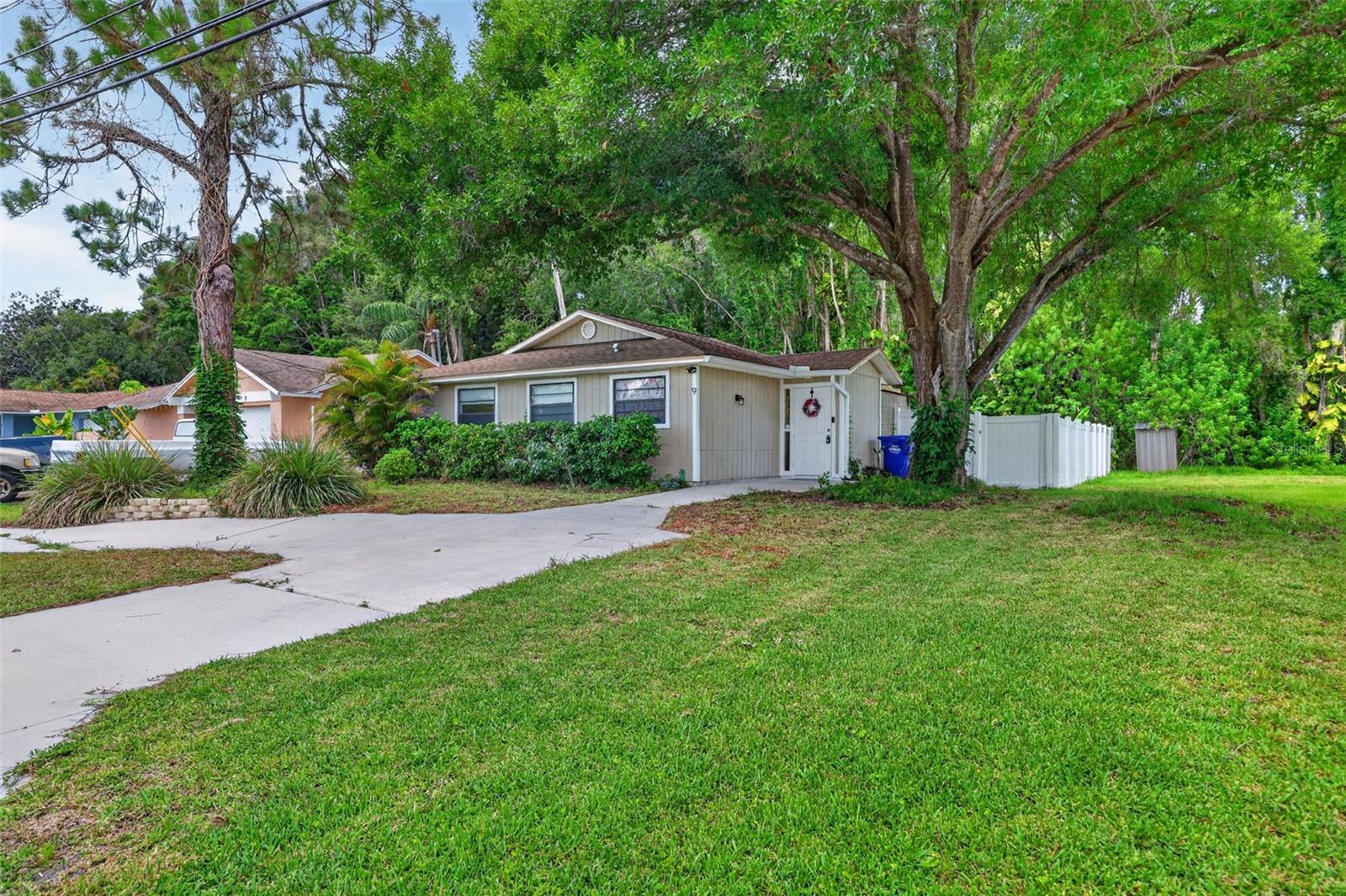 Photo of 9 FRESHWATER DRIVE PALM HARBOR FL 34684