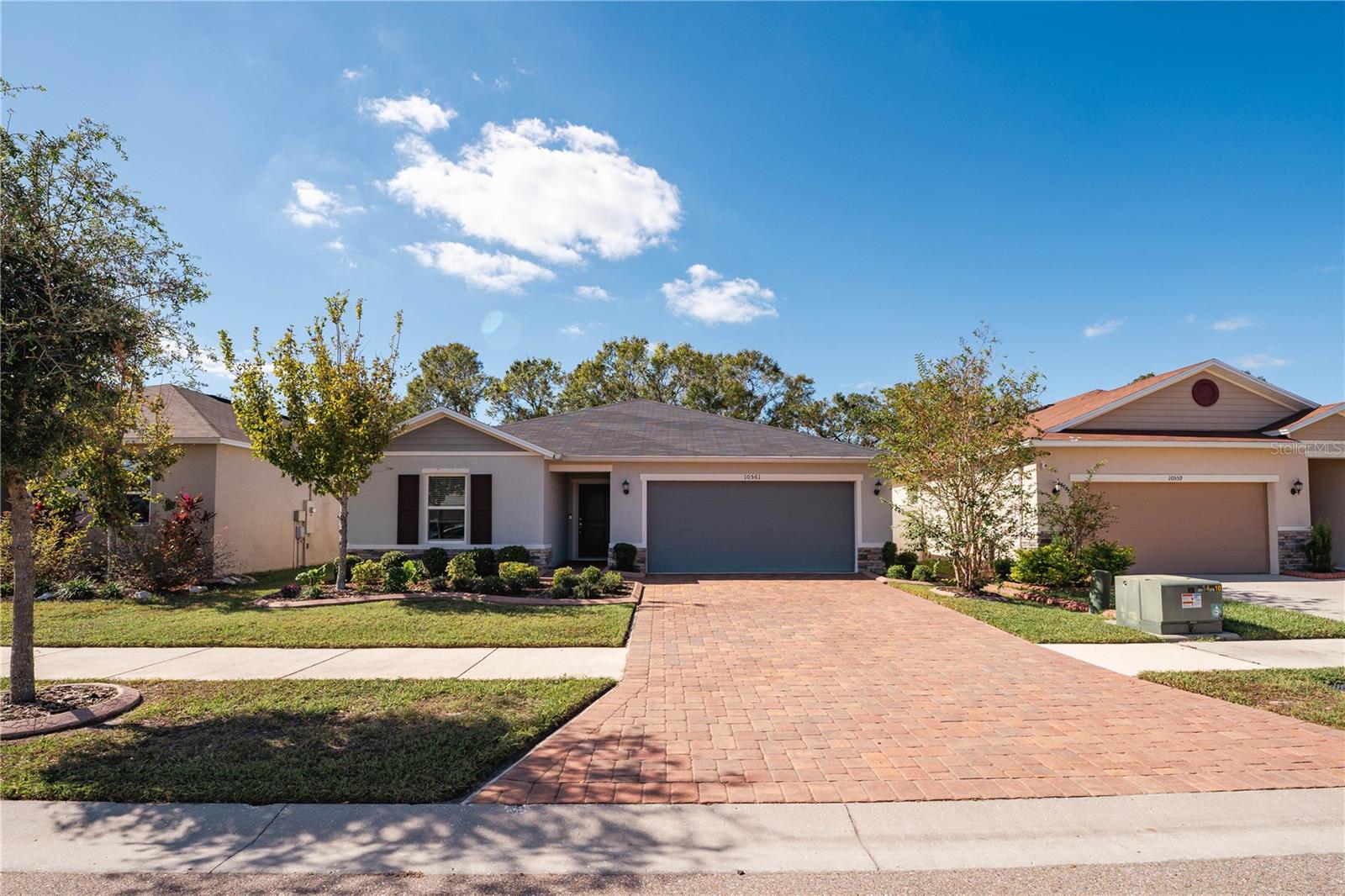 Photo of 10561 LAGUNA PLAINS DRIVE RIVERVIEW FL 33578