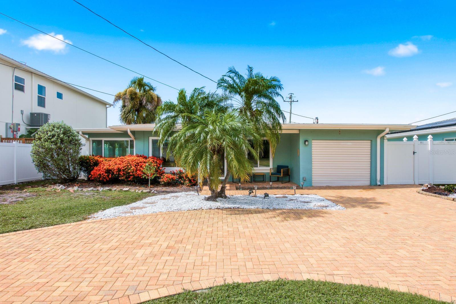 Photo of 580 BAYWOOD DRIVE DUNEDIN FL 34698