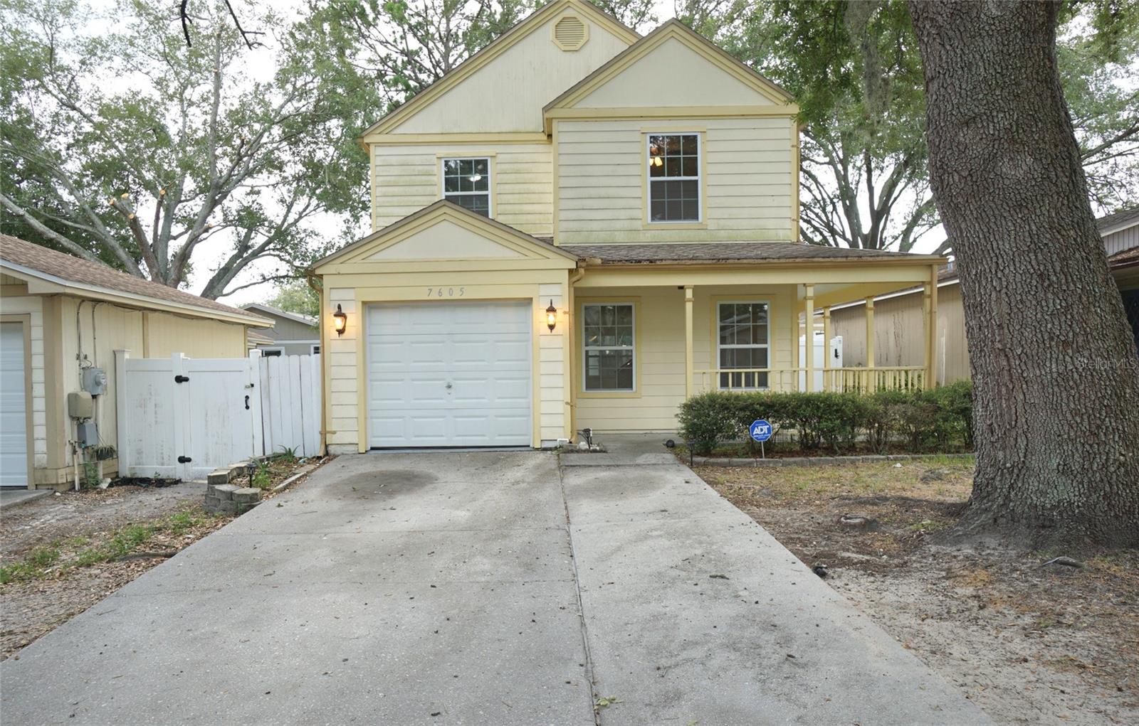 Photo of 7605 GLADES COURT TAMPA FL 33637