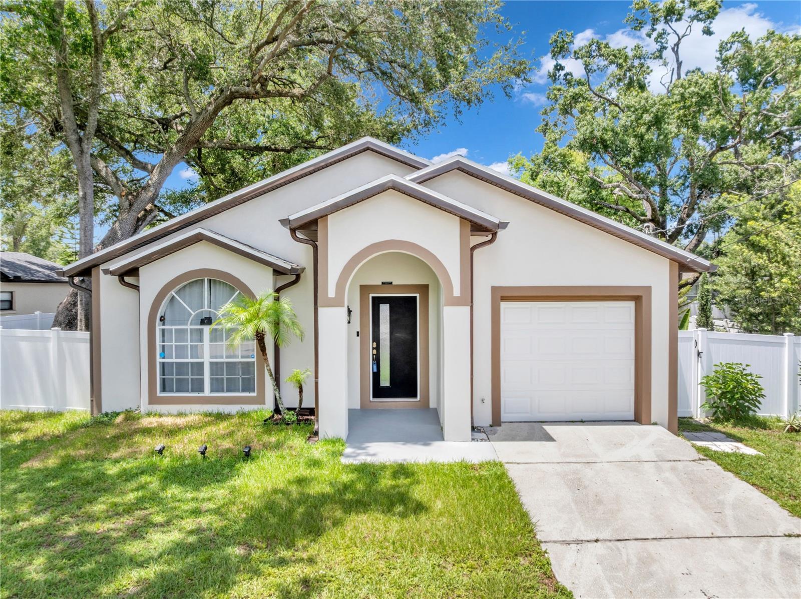 Photo of 1103 W KIRBY STREET TAMPA FL 33604