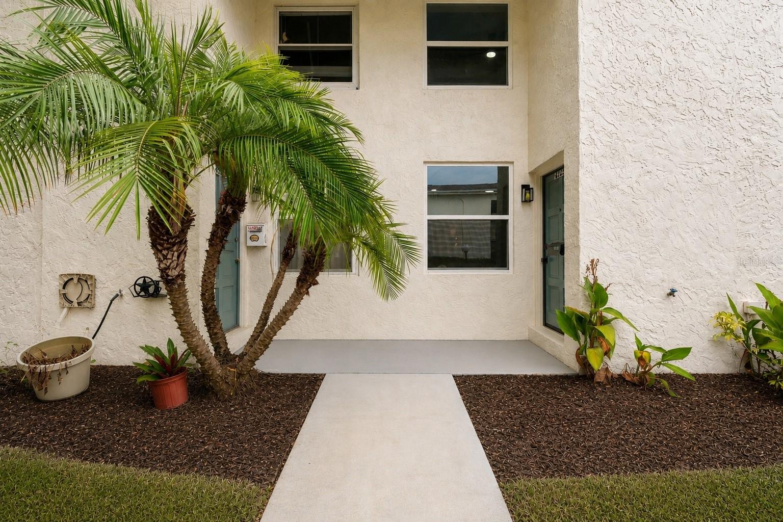 Photo of 4223 LA PALMA COURT TAMPA FL 33611