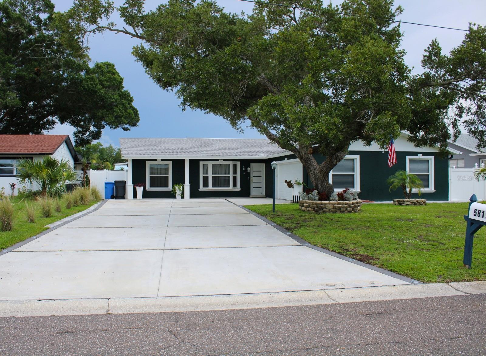 Photo of 5817 TAMPA SHORES BOULEVARD TAMPA FL 33615