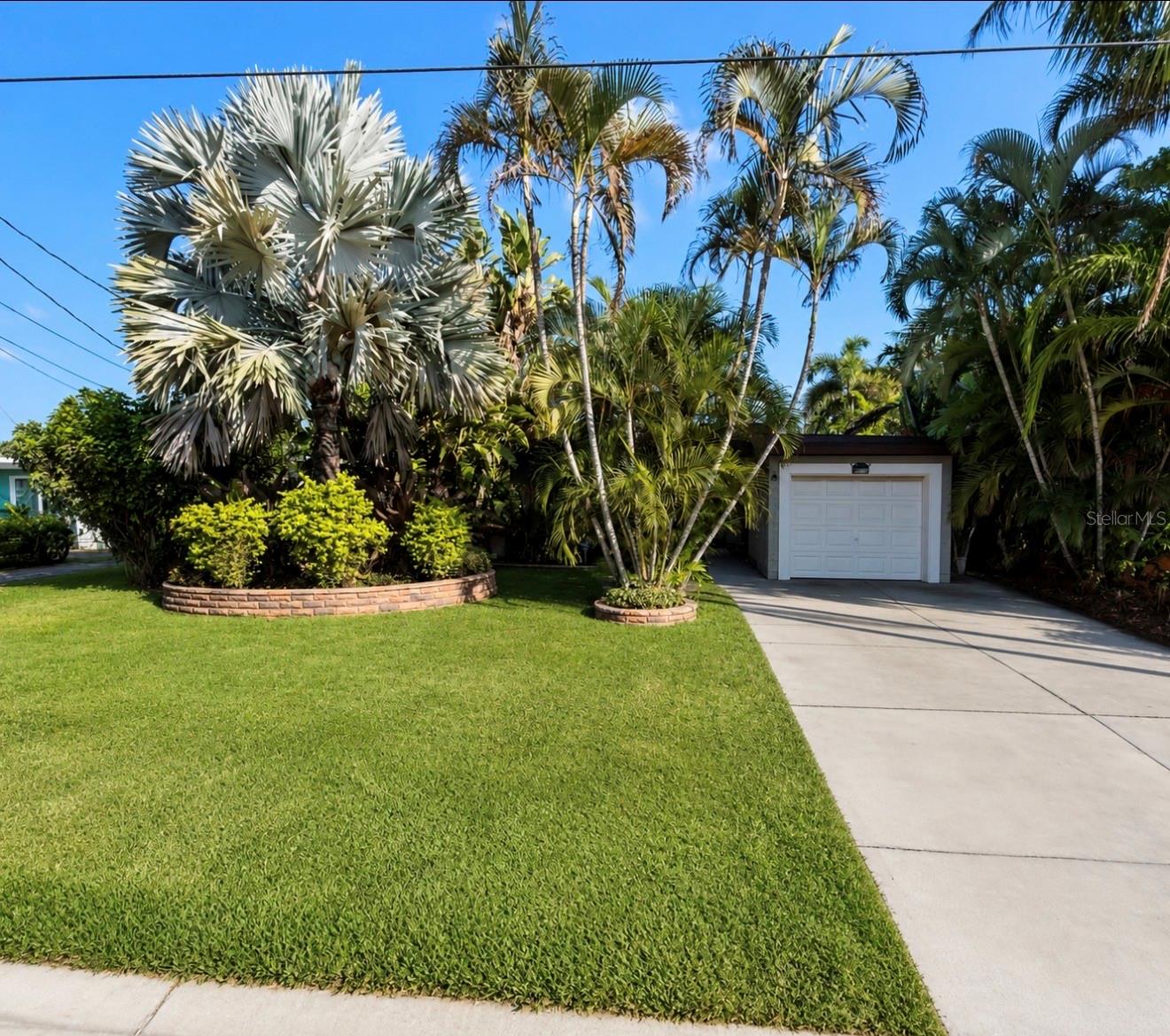 Photo of 639 NORMANDY ROAD MADEIRA BEACH FL 33708