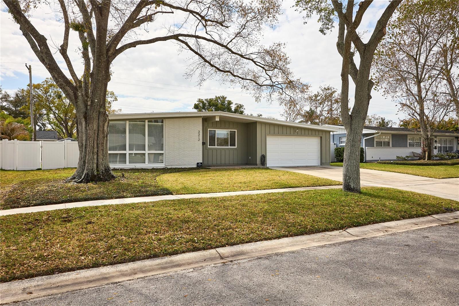 Photo of 3312 NAKORA DRIVE TAMPA FL 33618