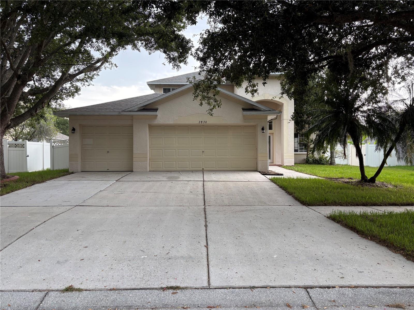 Photo of 2830 PANKAW LANE VALRICO FL 33596