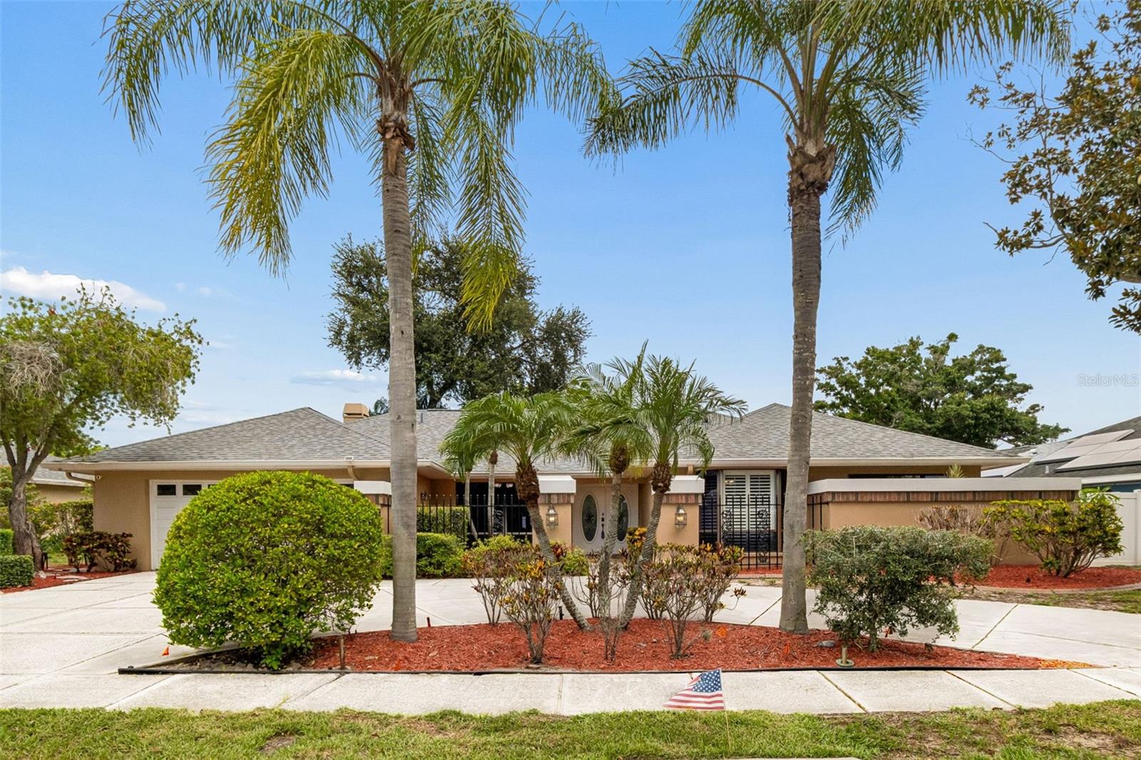 Photo of 1563 MISTY PLATEAU TRAIL CLEARWATER FL 33765