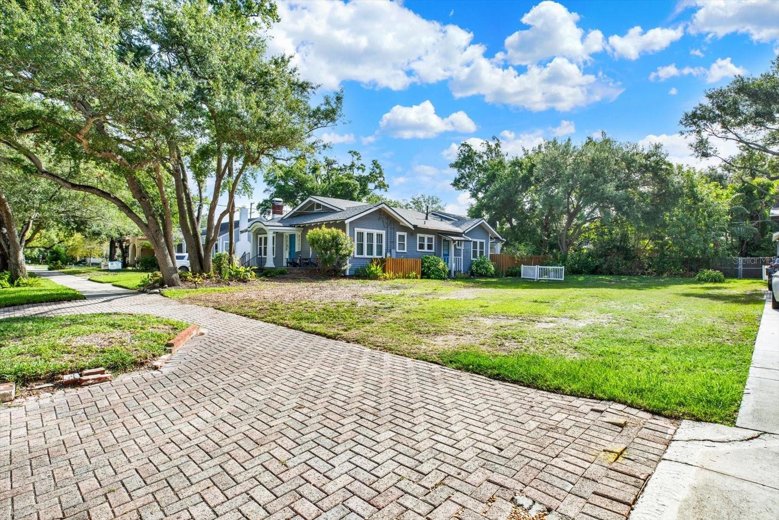 Photo of 606 S OREGON AVENUE TAMPA FL 33606