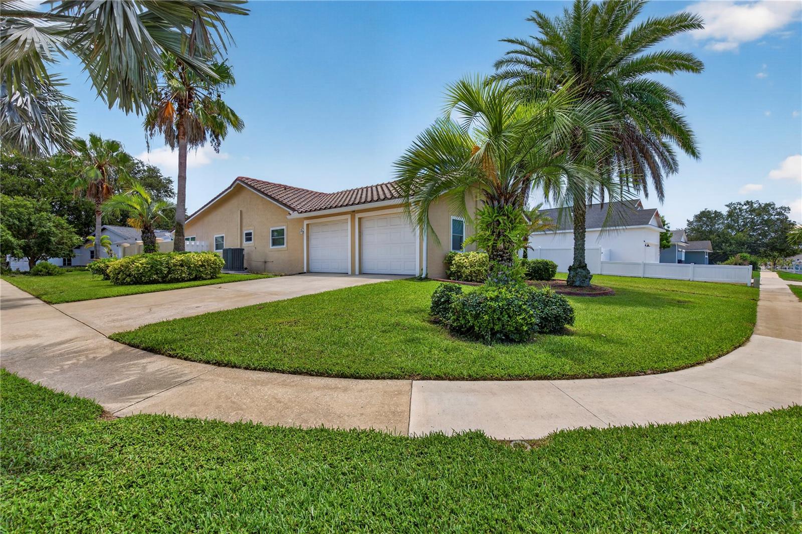 Photo of 4831 BLUE JAY CIRCLE PALM HARBOR FL 34683