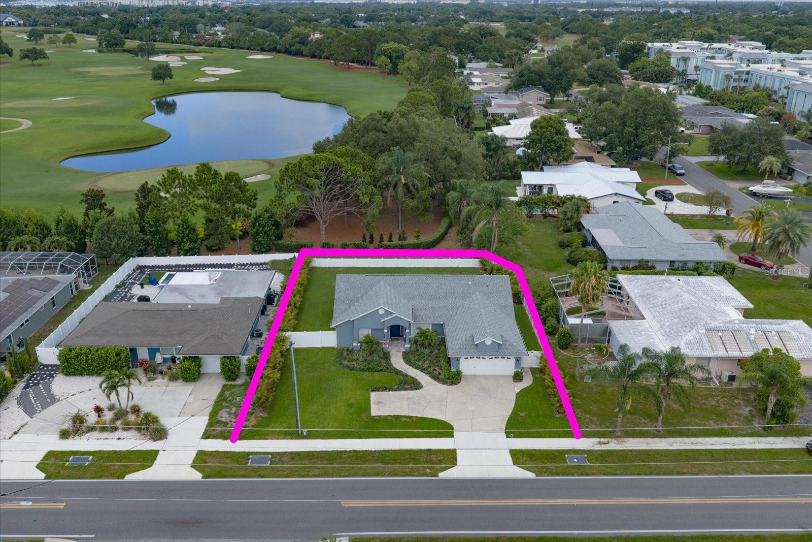 Photo of 668 MEHLENBACHER ROAD BELLEAIR FL 33756