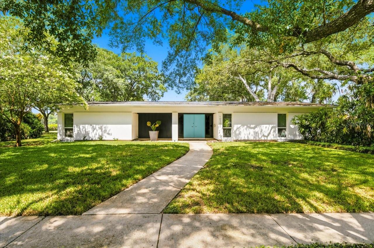 Photo of 10502 SAGO ROAD TAMPA FL 33618