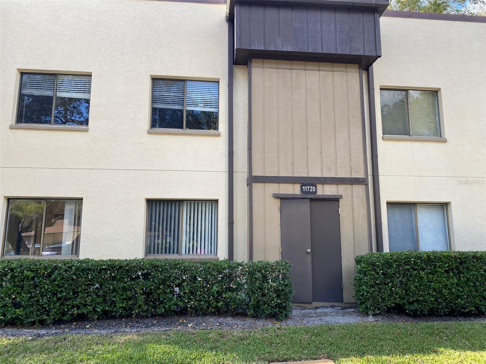 Photo of 11720 RAINTREE LAKE LANE #B TAMPA FL 33617