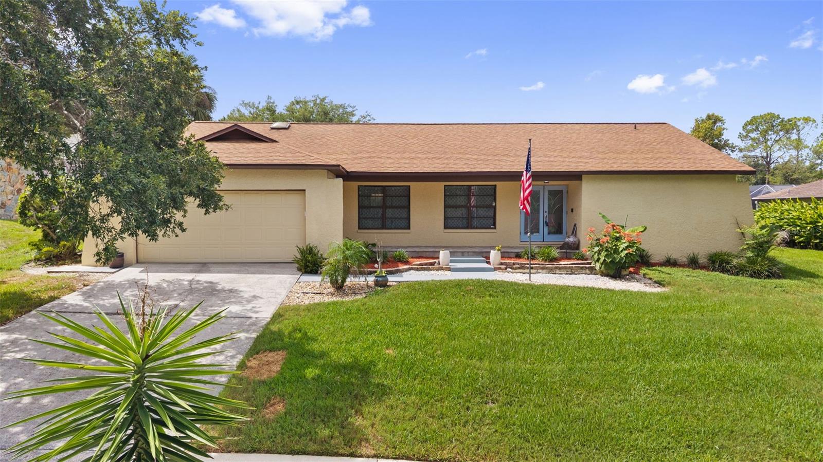 Photo of 2311 LONG GREEN COURT VALRICO FL 33596