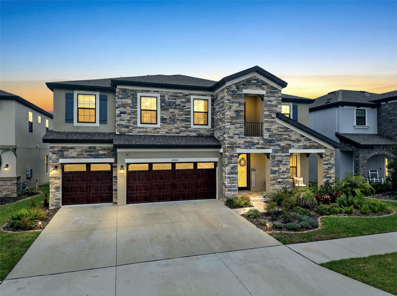 Photo of 12970 STEED TRACE LOOP LITHIA FL 33547