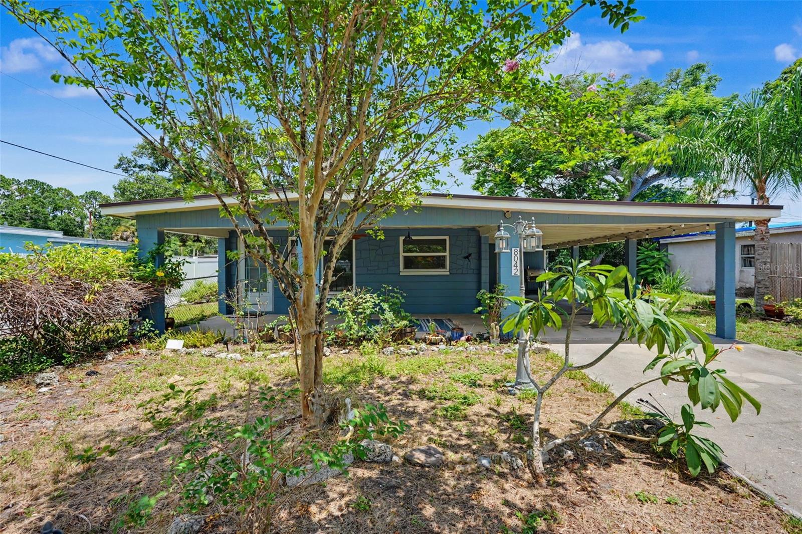Photo of 8042 91ST TERRACE SEMINOLE FL 33777