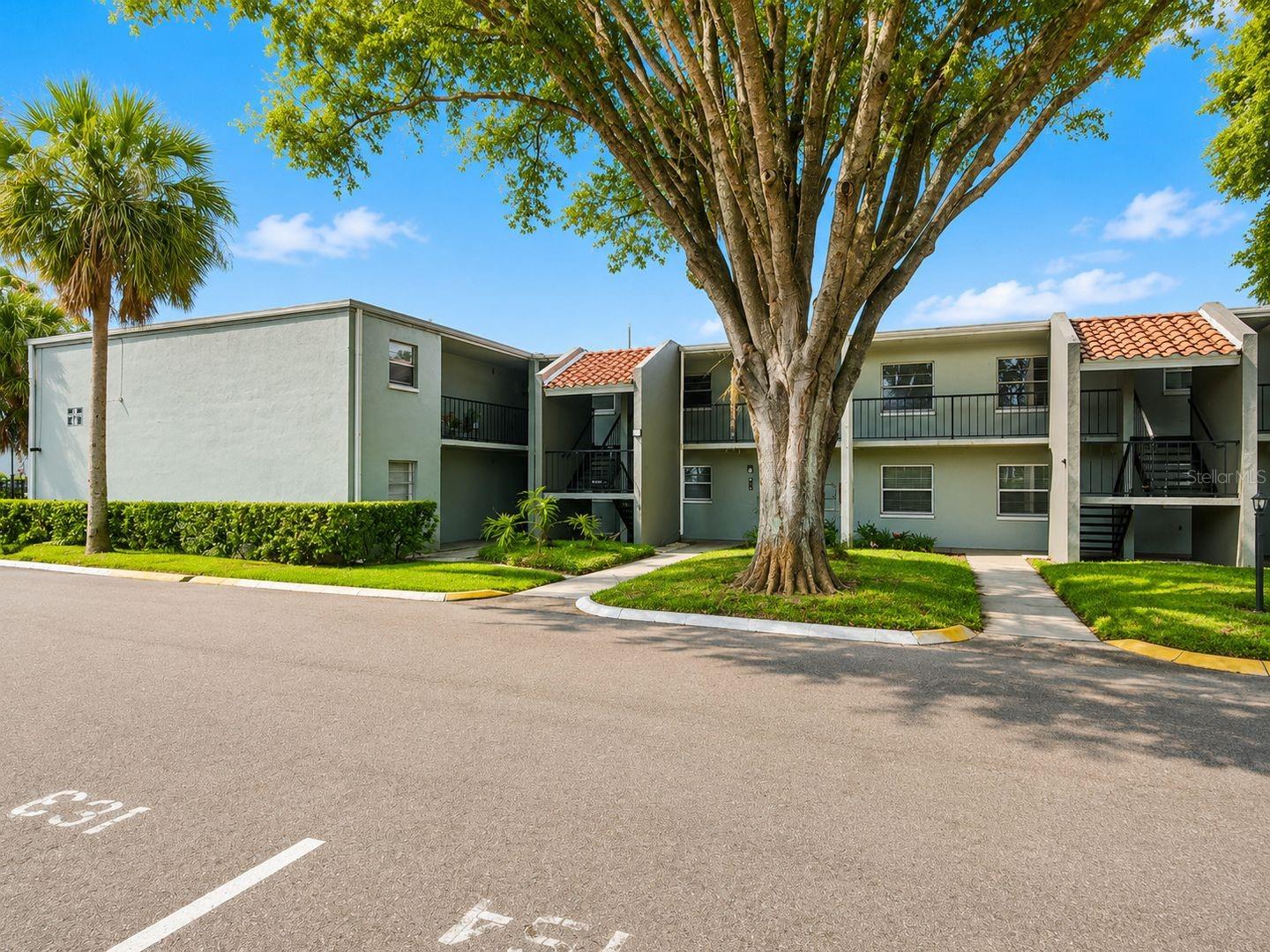 Photo of 2812 SOMERSET PARK DRIVE #105 TAMPA FL 33613