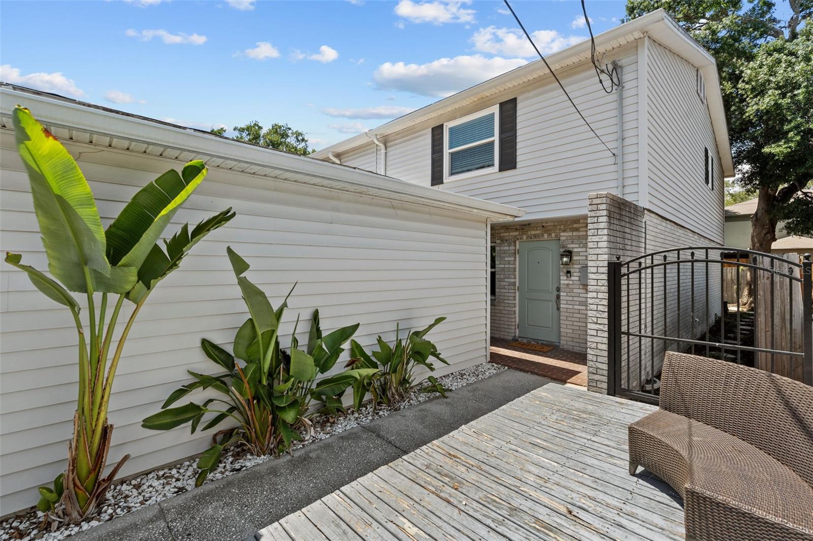 Photo of 2517 W TENNESSEE AVENUE TAMPA FL 33629