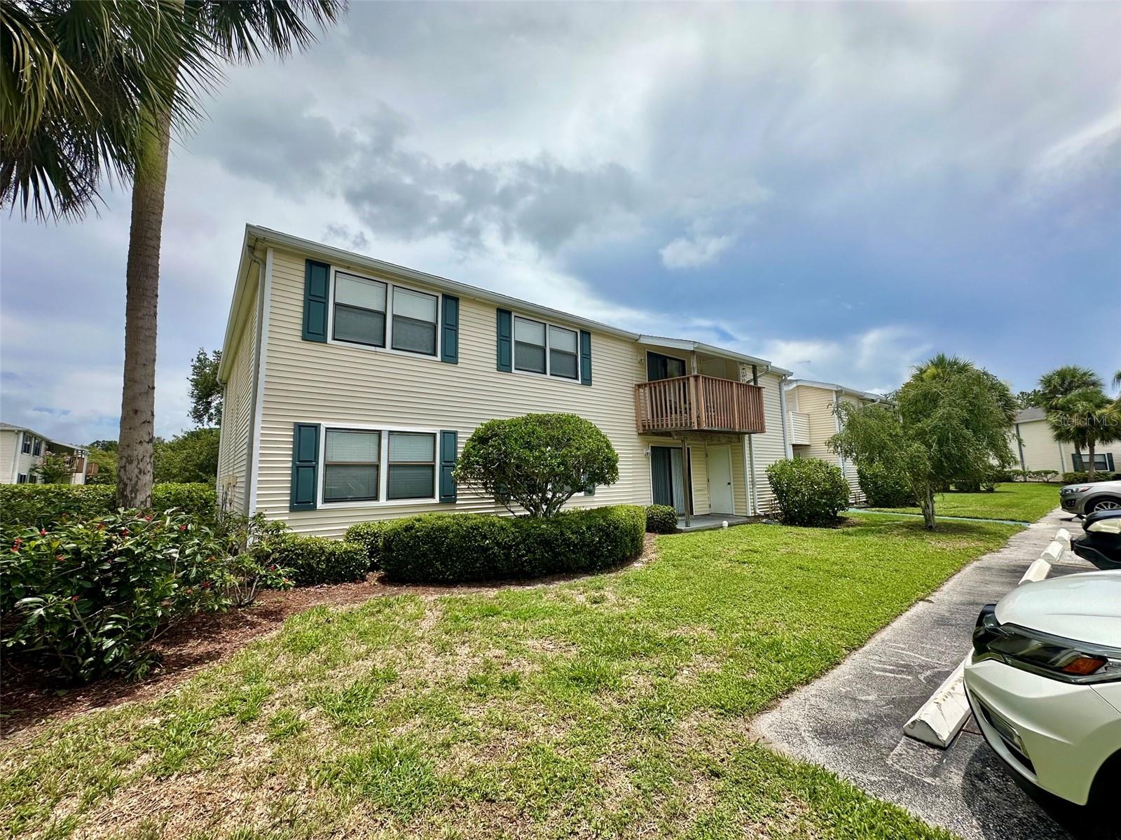 Photo of 135 HUNTER LAKE DRIVE #F OLDSMAR FL 34677