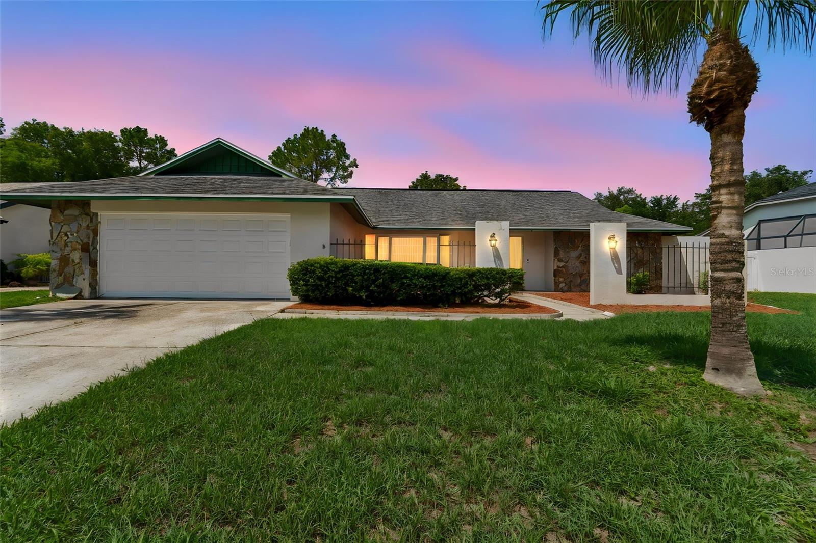 Photo of 9237 PEBBLE CREEK DRIVE TAMPA FL 33647