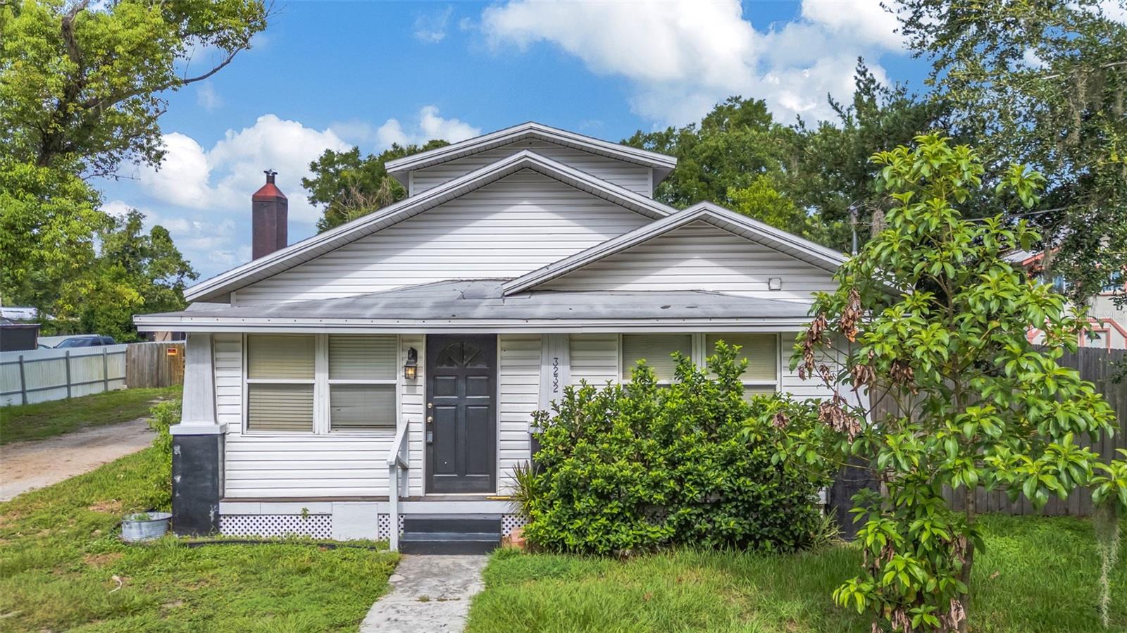 Photo of 3232 MOORES LAKE ROAD DOVER FL 33527