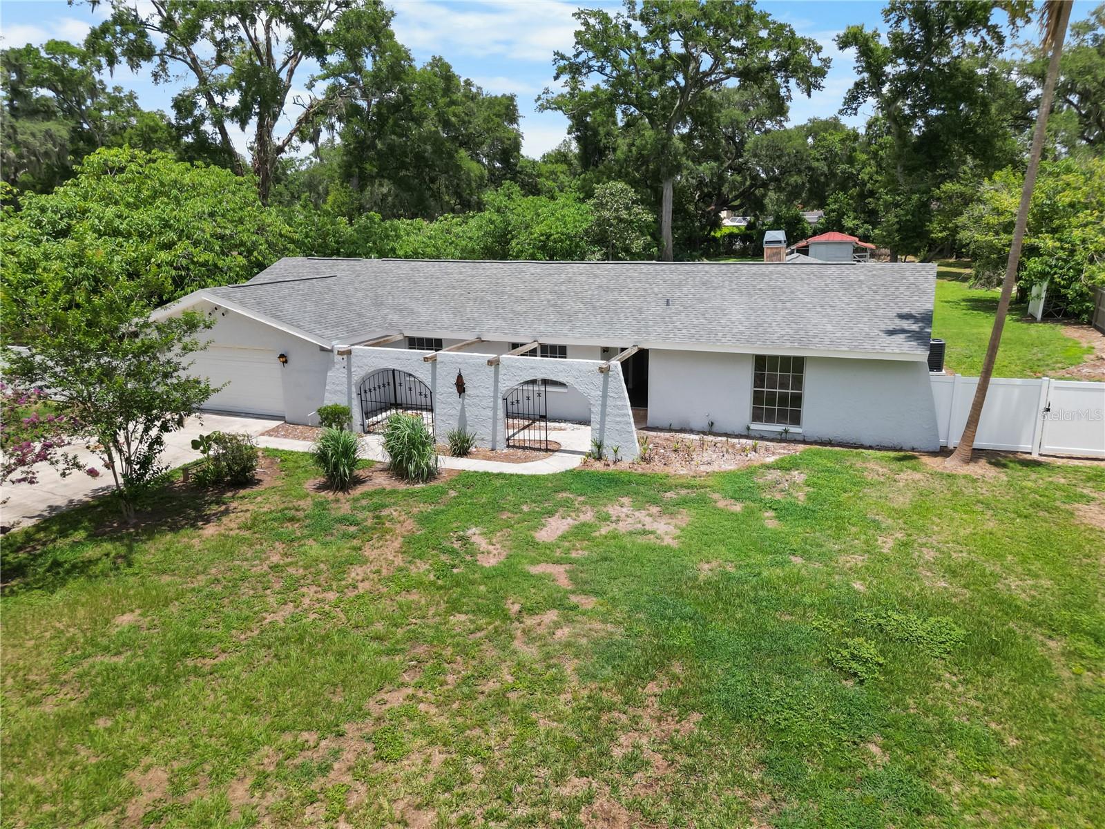 Photo of 3104 FAIRLEA LANE VALRICO FL 33596