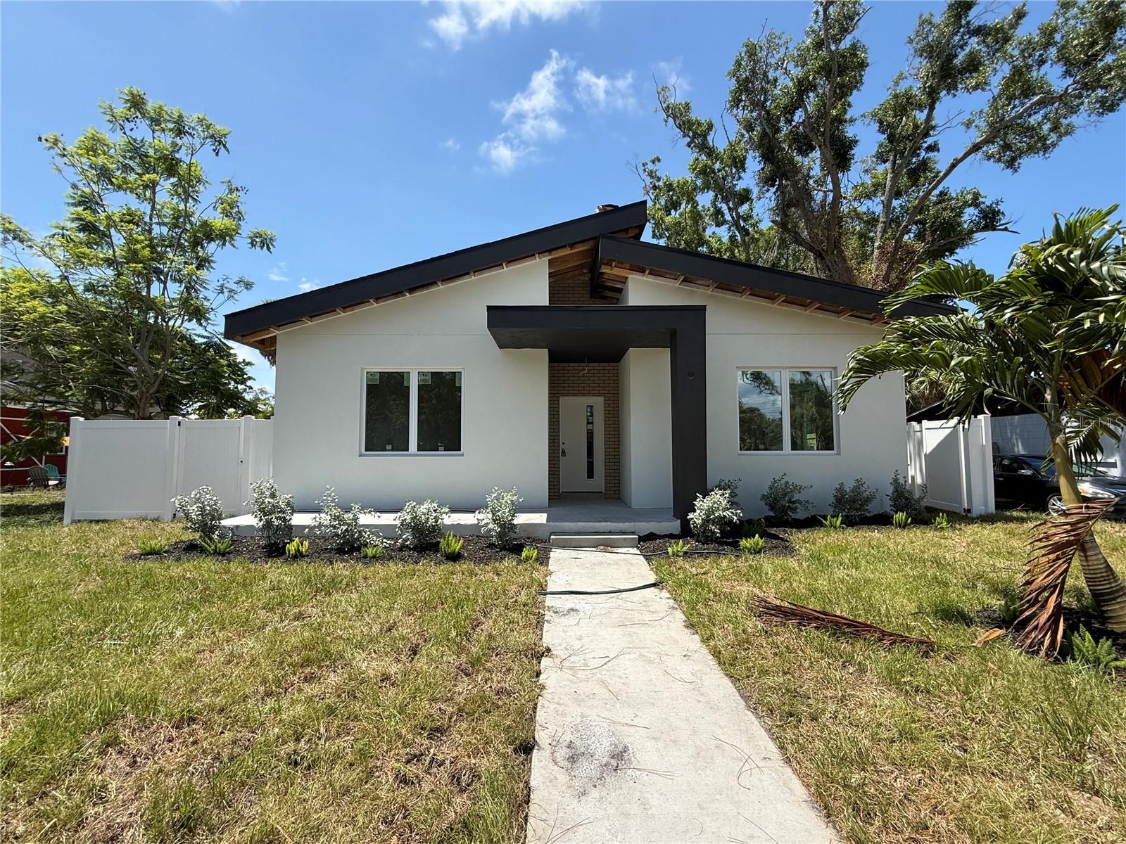 Photo of 5346 2ND AVENUE ST PETERSBURG FL 33707