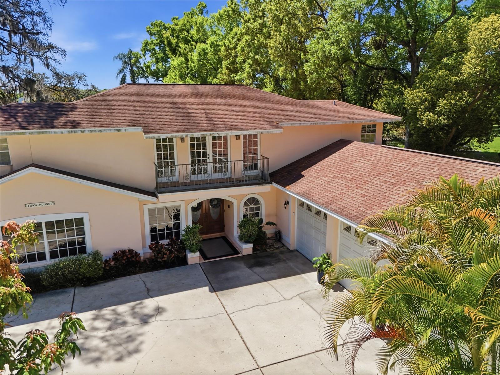 Photo of 7201 HODGEWOOD COURT TAMPA FL 33614