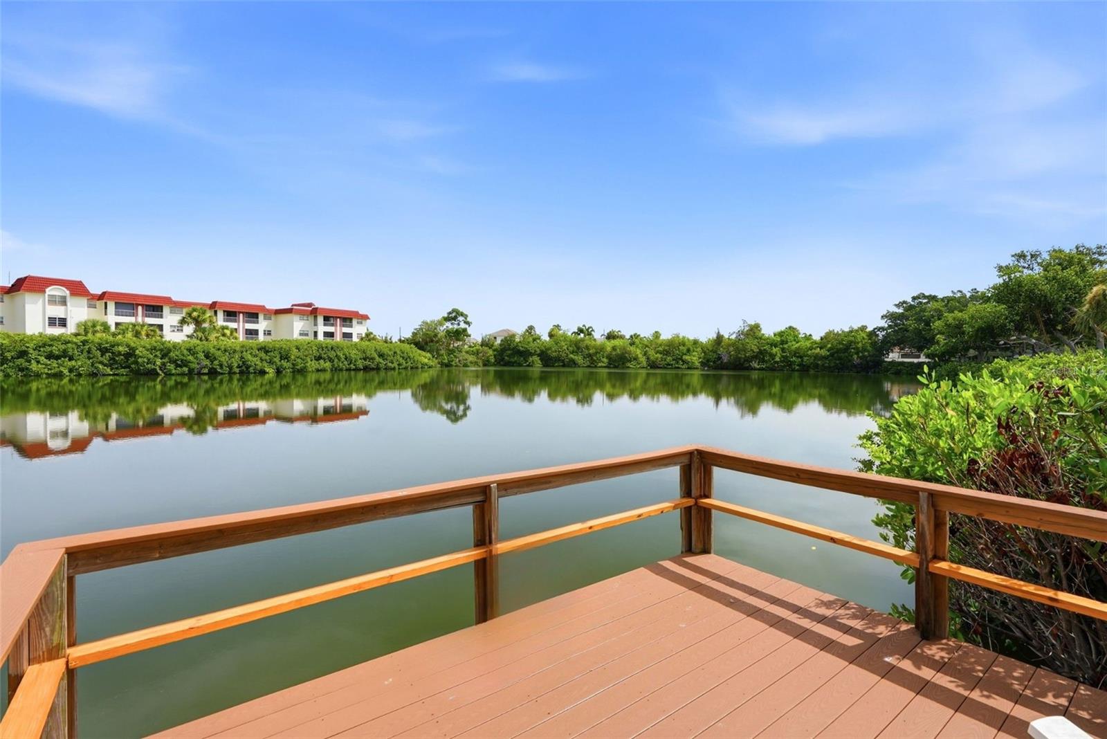 Photo of 4570 OVERLOOK DRIVE #175 ST PETERSBURG FL 33703
