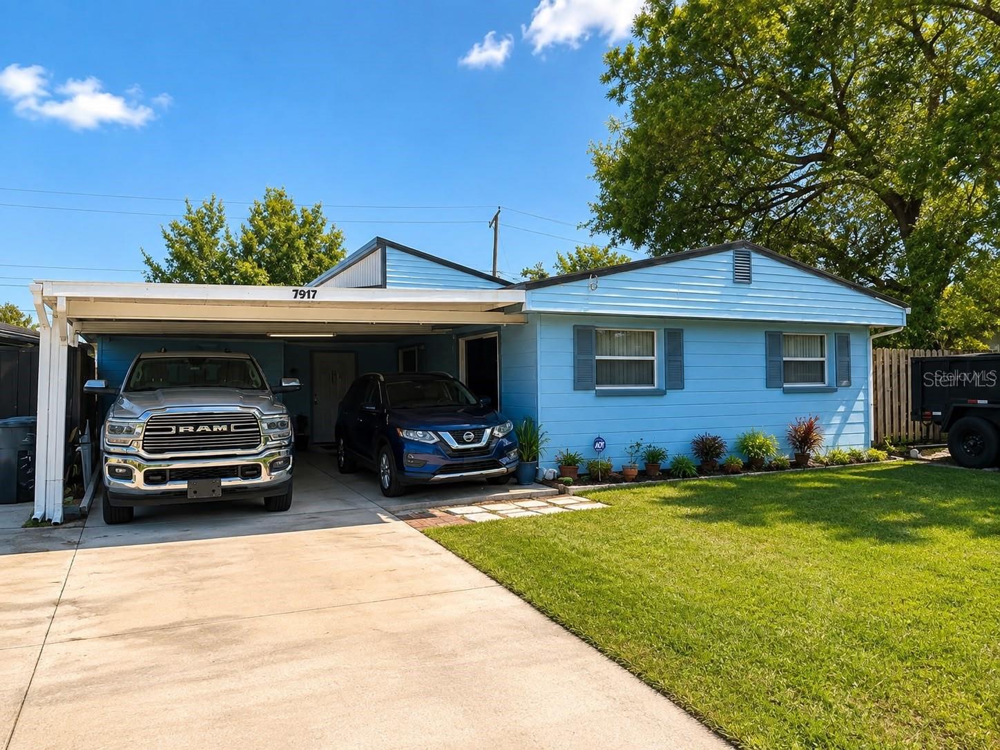 Photo of 7917 RIDEOUT ROAD TAMPA FL 33619