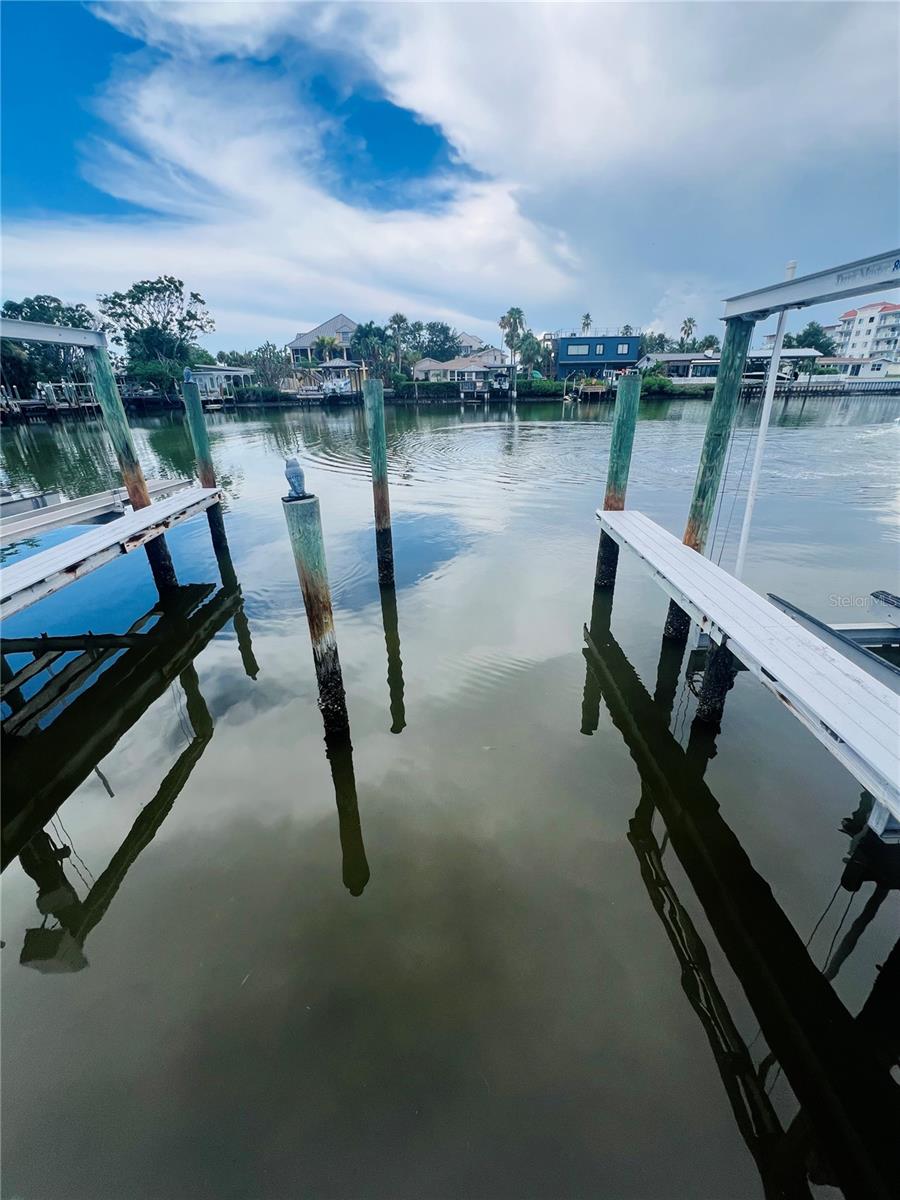 Photo of 300 VENETIAN DRIVE #3 CLEARWATER FL 33755
