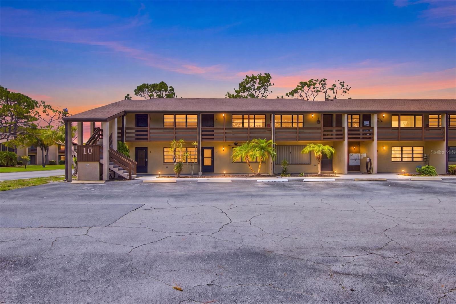 Photo of 10 QUAILS RUN BOULEVARD #8 ENGLEWOOD FL 34223