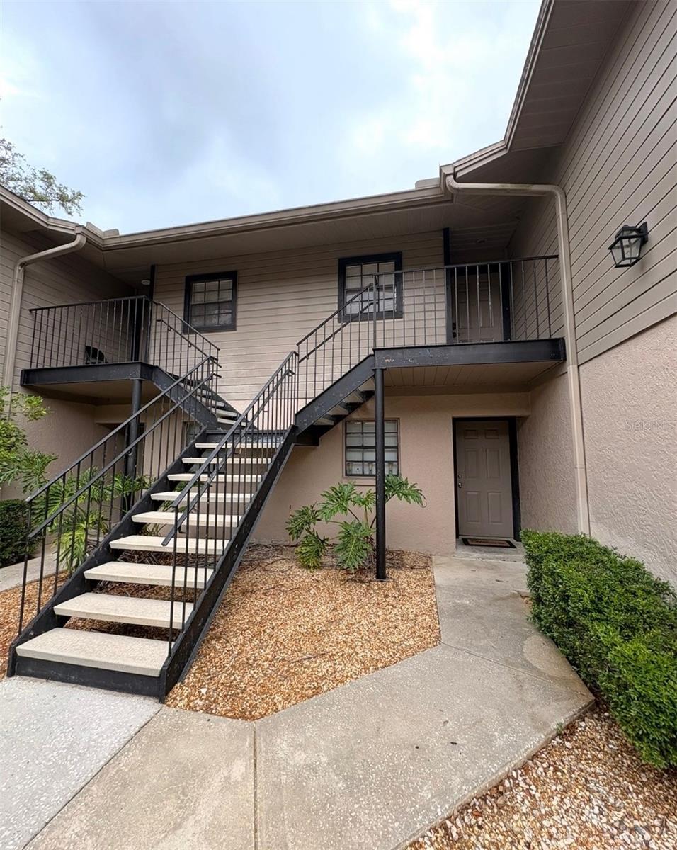 Photo of 4015 ASHFORD GREEN PLACE #D202 TAMPA FL 33613