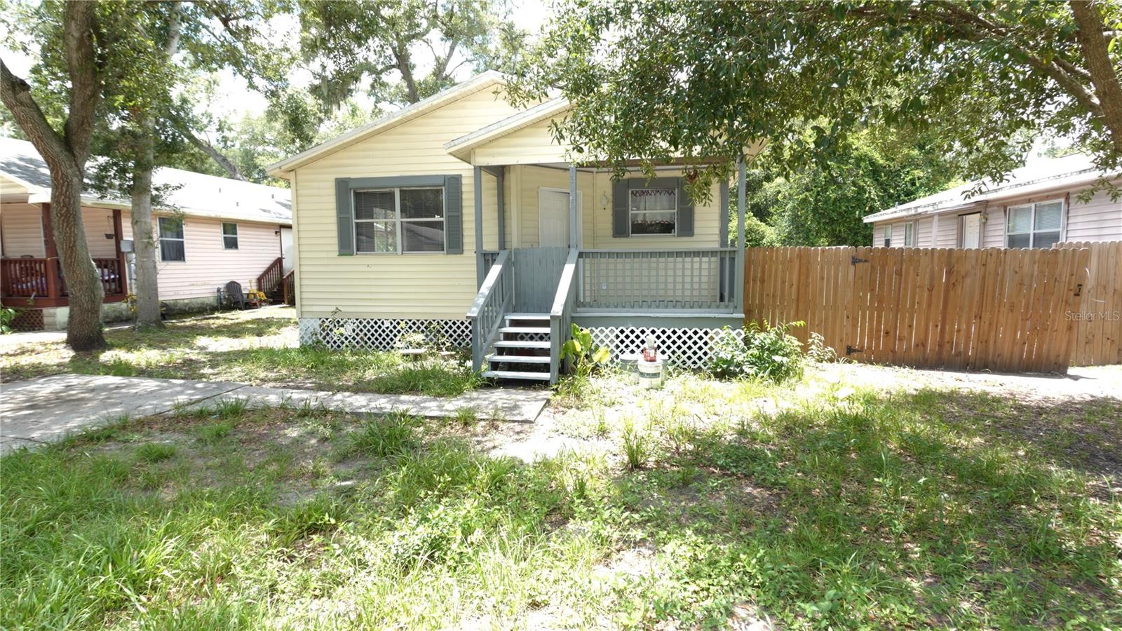 Photo of 3110 GORDON COURT TAMPA FL 33619