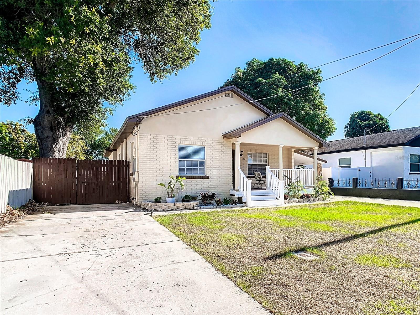 Photo of 3321 W AILEEN STREET TAMPA FL 33607