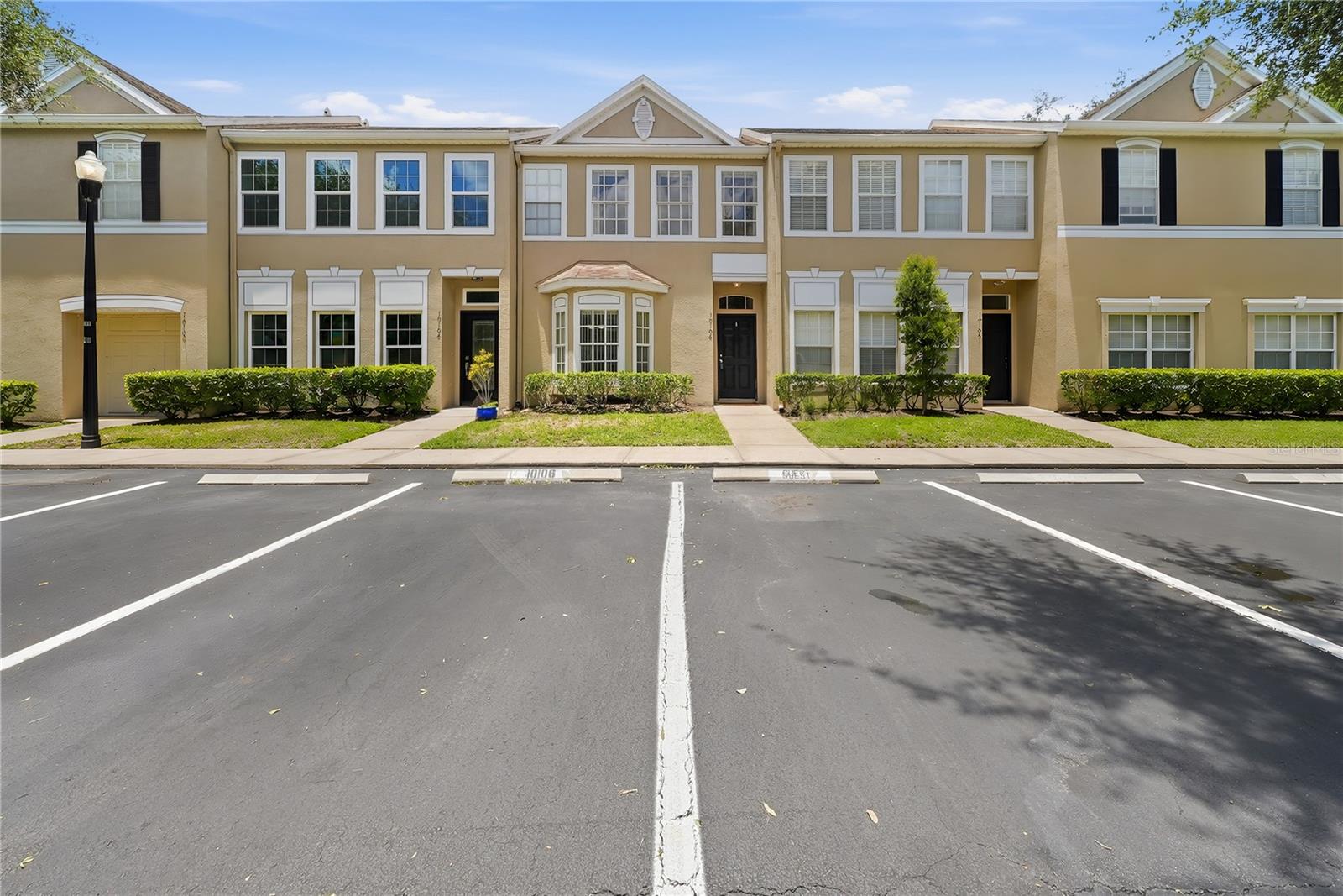 Photo of 10106 BELLEVILLE PLACE TAMPA FL 33624