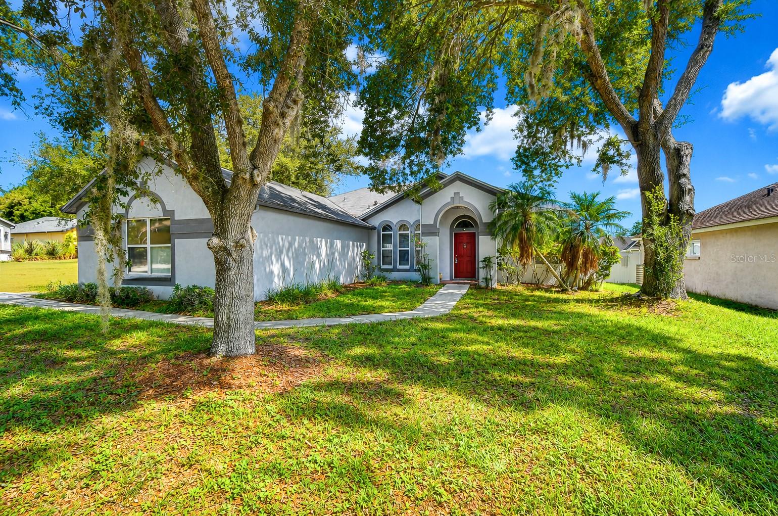 Photo of 4102 AMBER RIDGE LANE VALRICO FL 33594