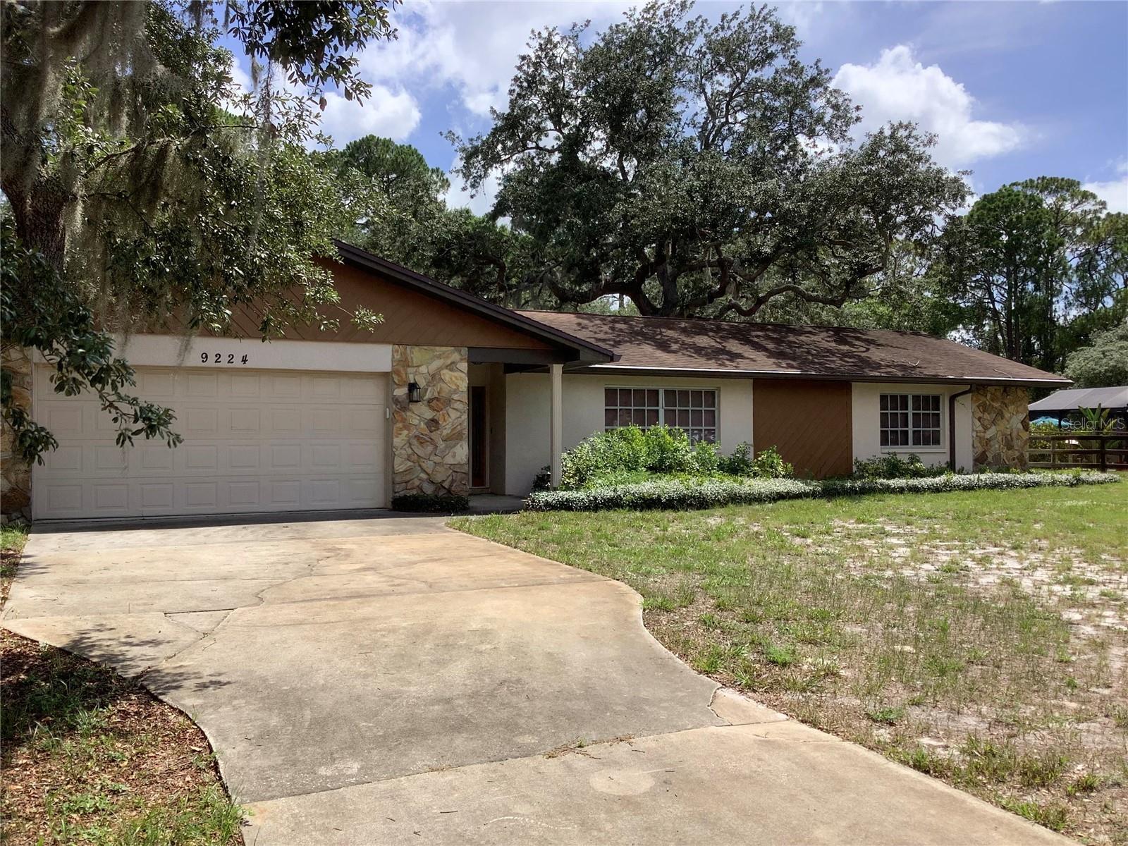 Photo of 9224 LAKEVIEW NEW PORT RICHEY FL 34654