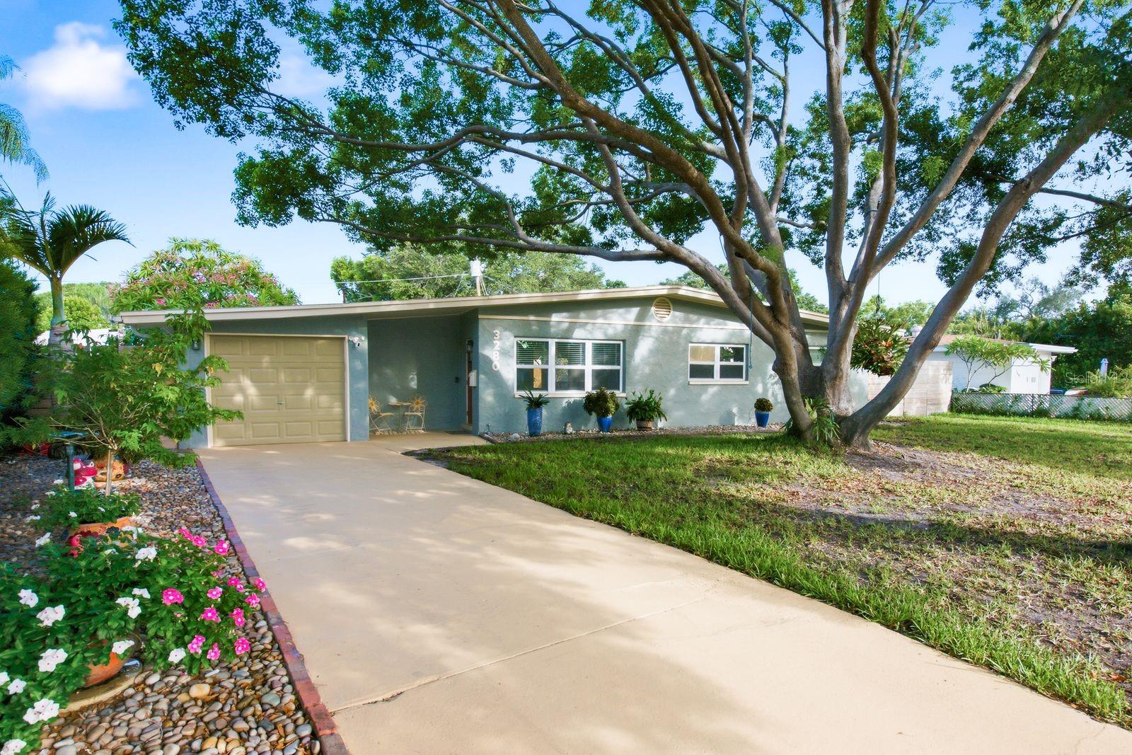 Photo of 3280 56TH WAY ST PETERSBURG FL 33710