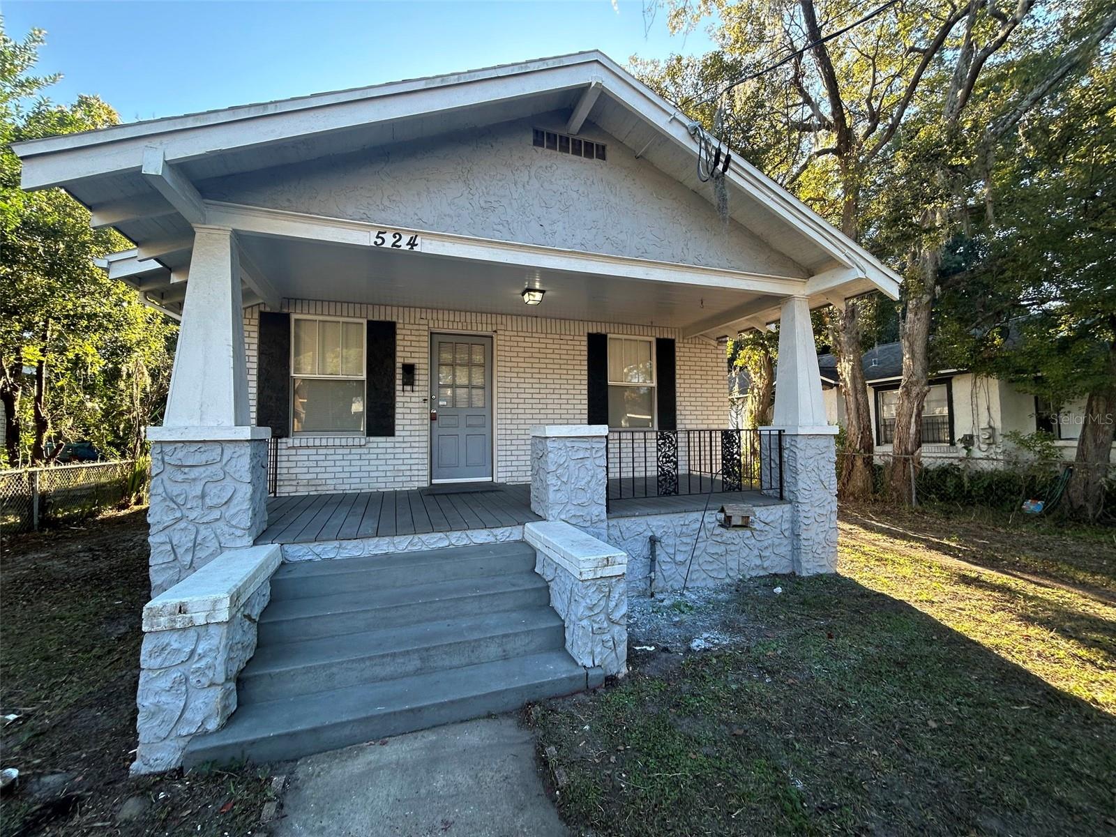 Photo of 524 BASSWOOD STREET JACKSONVILLE FL 32206