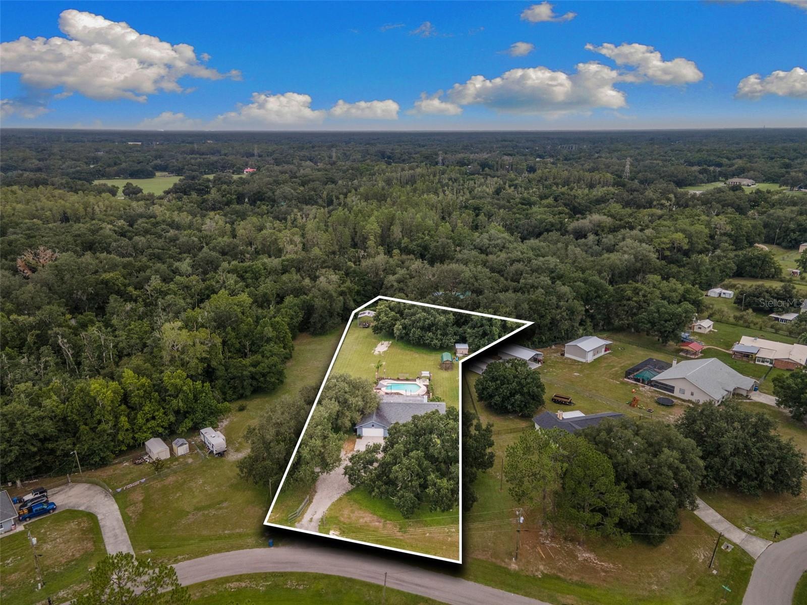Photo of 4605 POST HOUSE DRIVE PLANT CITY FL 33565