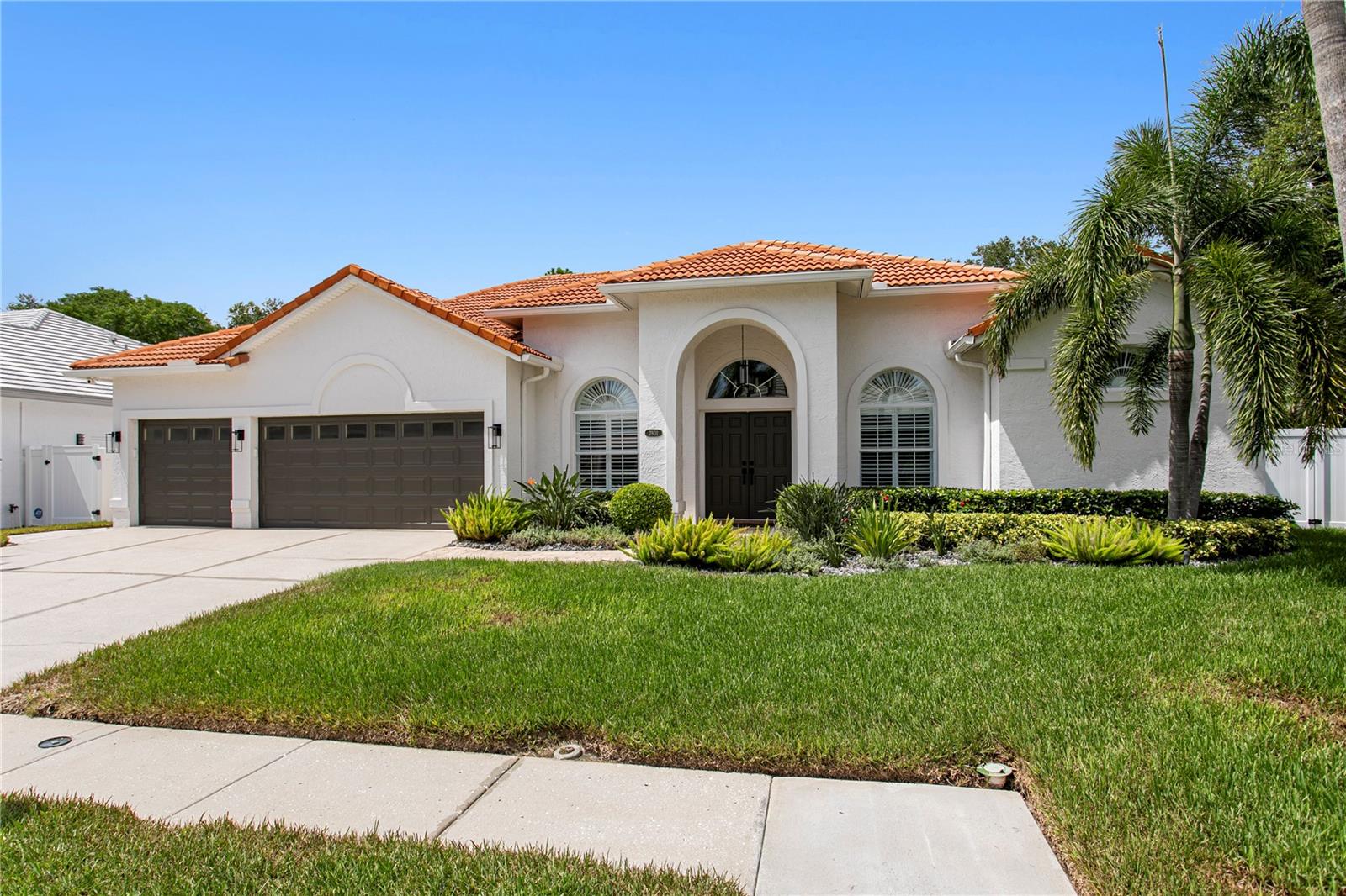 Photo of 2801 SHORE BREEZE DRIVE TAMPA FL 33611