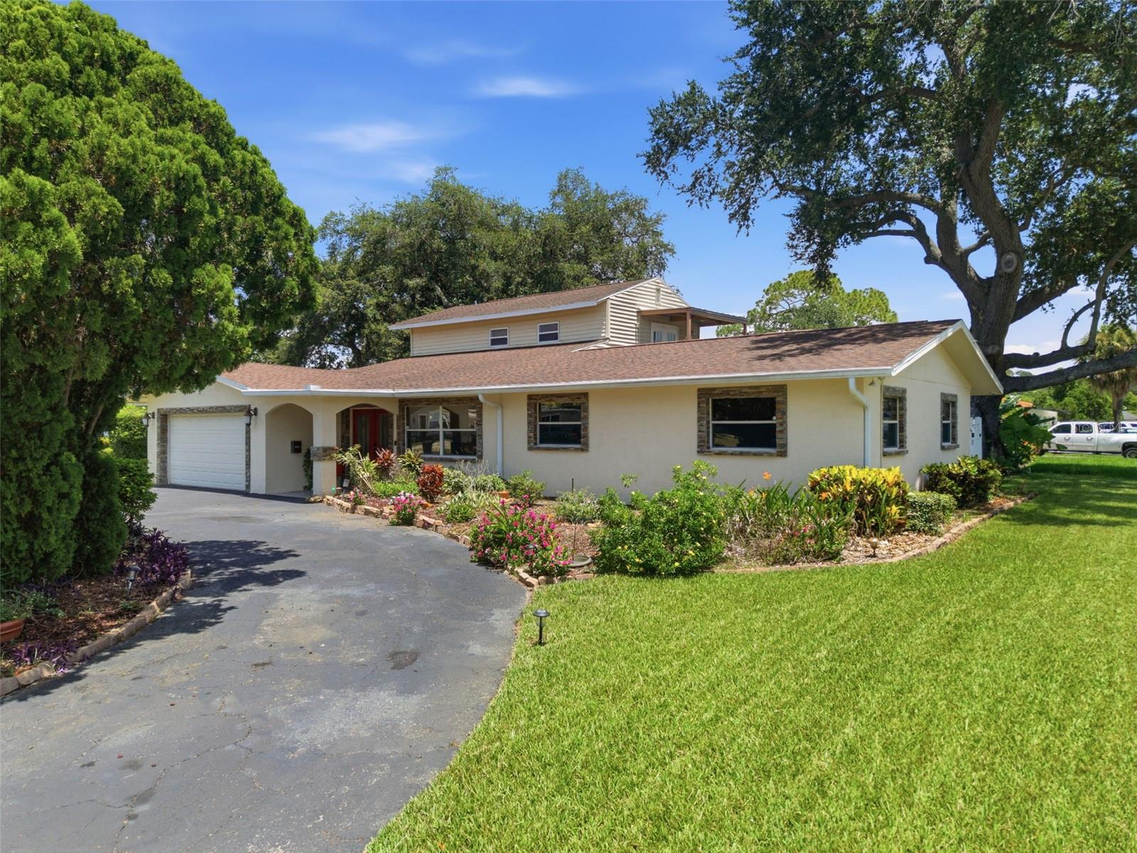 Photo of 701 58TH AVENUE ST PETERSBURG FL 33705