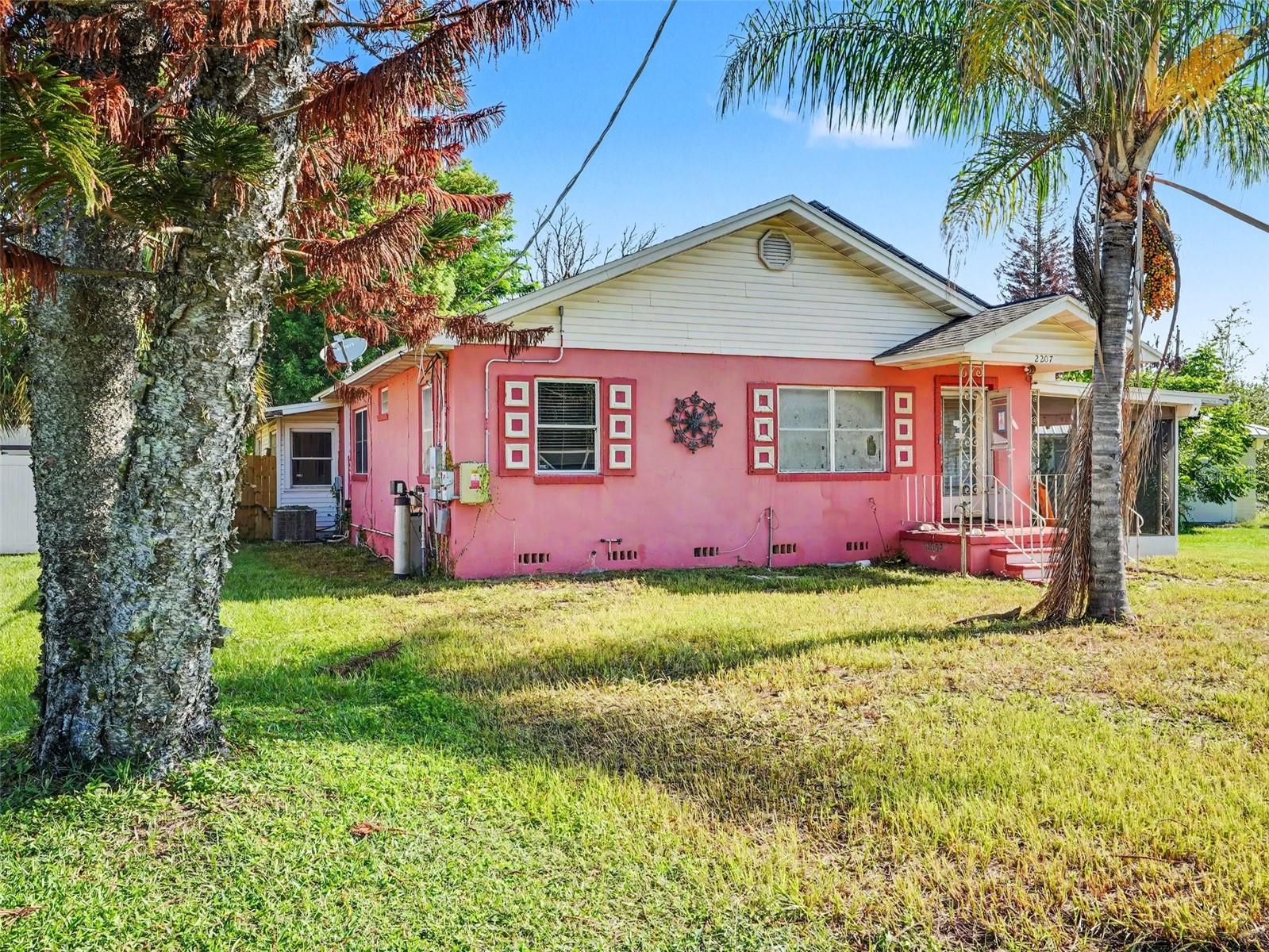 Photo of 2207 AVENUE B NW WINTER HAVEN FL 33880
