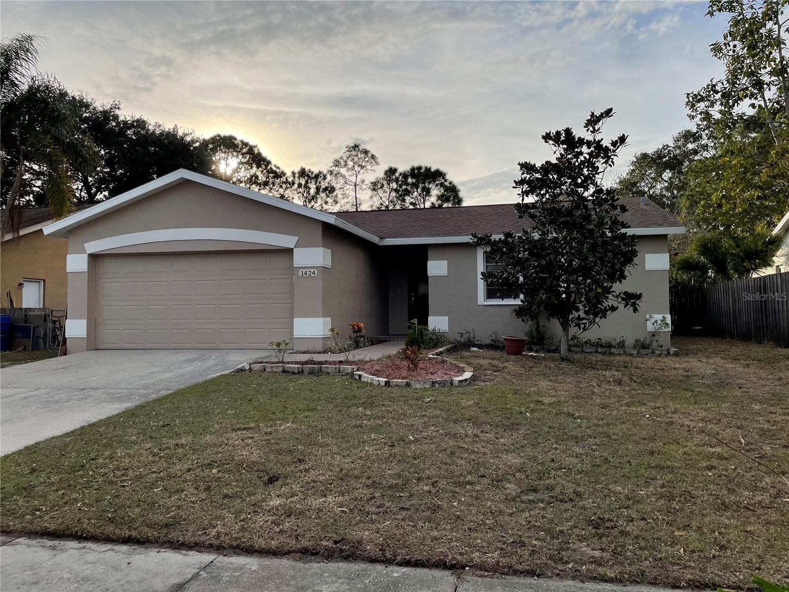 Photo of 1424 CHESTERFIELD DRIVE DUNEDIN FL 34698