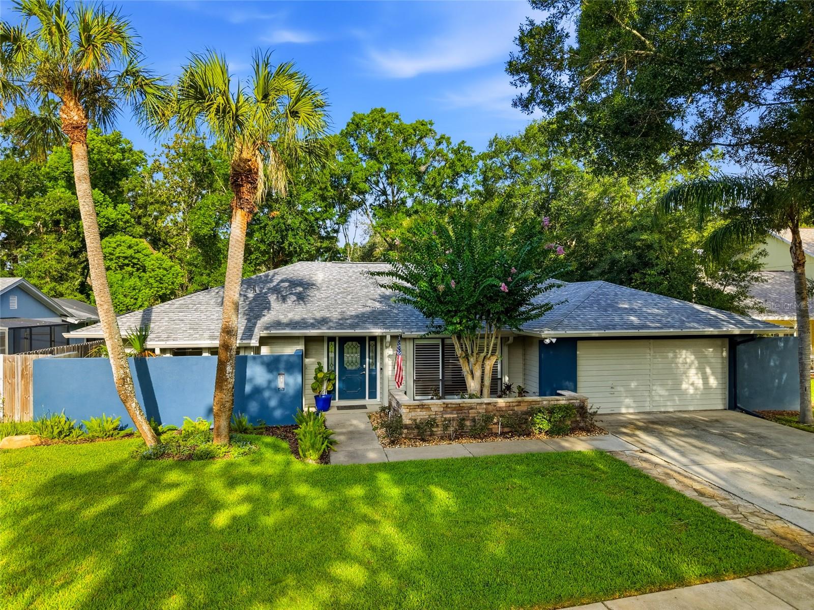 Photo of 15908 HAMPTON VILLAGE DRIVE TAMPA FL 33618